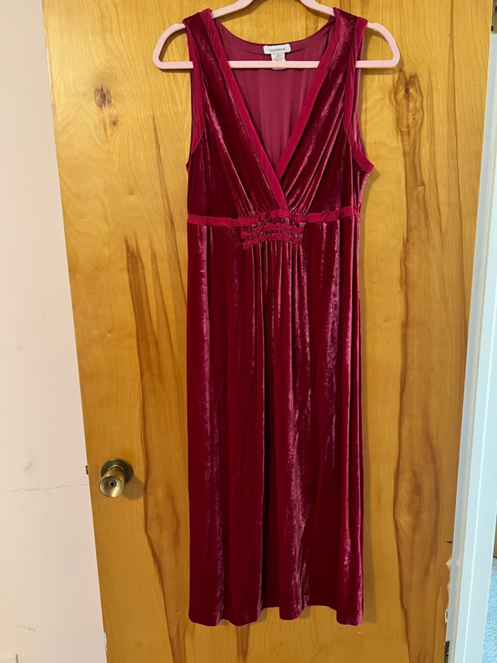 Sundance Plush Velvet V-Neck Dress in Raspberry